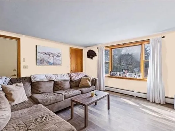 38 Stockman Ave, Saco, ME 04072