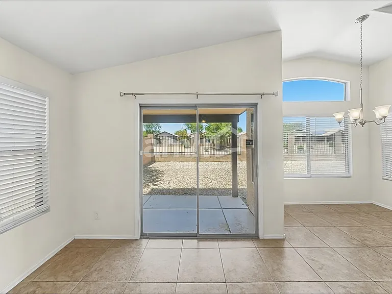 15872 W Adams St — Photo 6