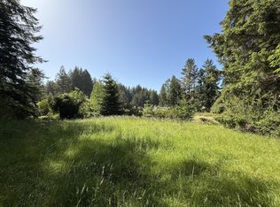 110 Pinnacle Ln, McKinleyville, CA 95519