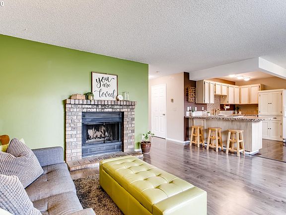4th image of 1009 NW 135th St Unit 37-C