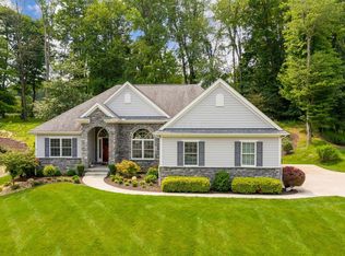 895 Howell Dr, Newark, OH 43055