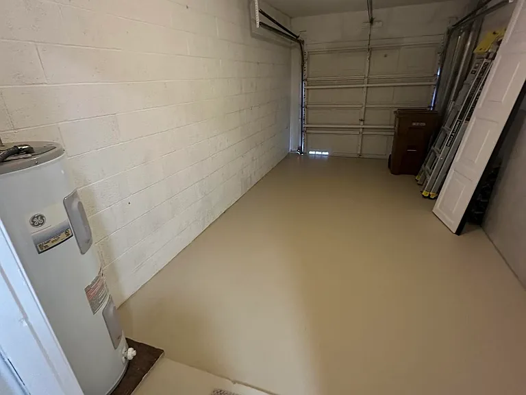 2173 Discovery Cir W — Photo 16
