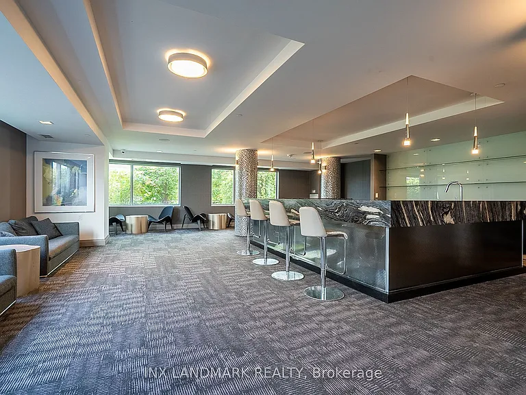 525 Adelaide St W #LPH31 — Photo 7