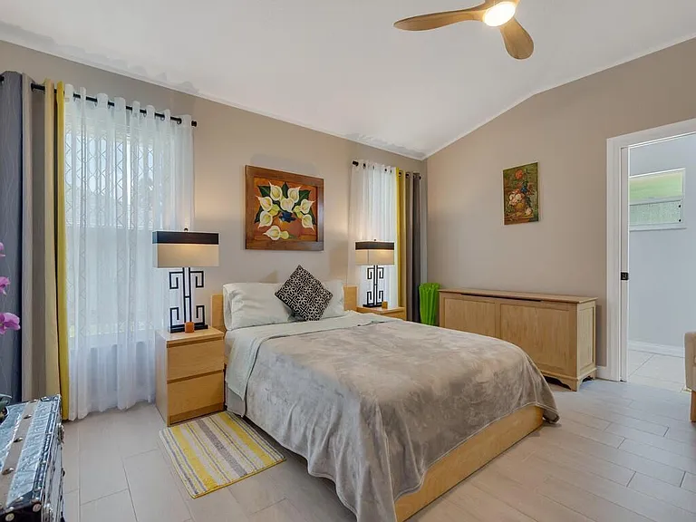 664 Vocelle Ave — Photo 12