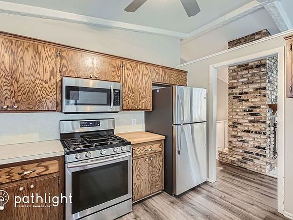 5th image of 4405 Urbandale Ct N