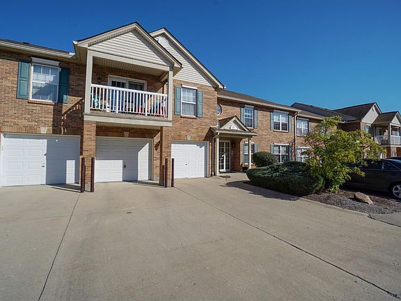 2nd image of 3302 Emerald Lakes Dr Unit 10