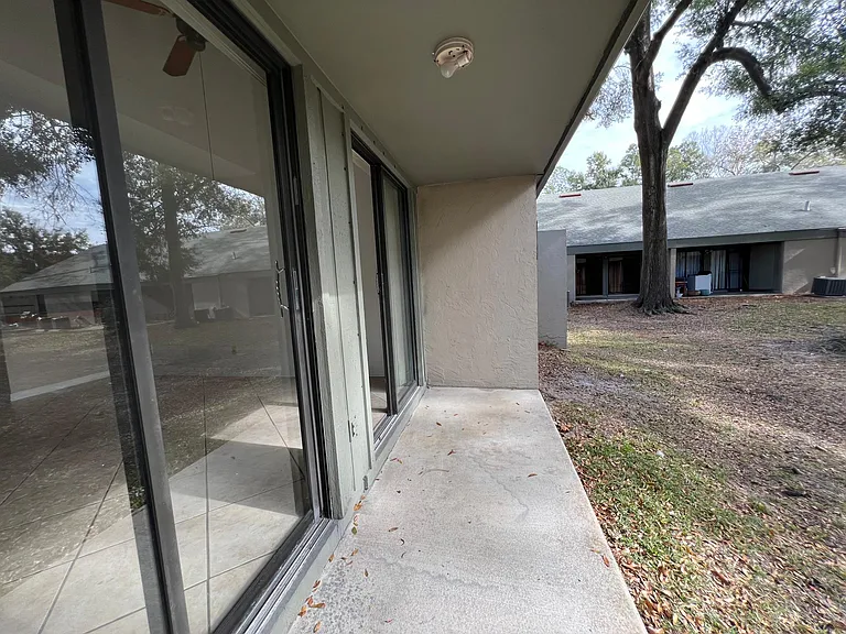 7200 SW 8th Ave #D22 — Photo 23