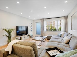 401 Golden Isles Dr APT 302, Hallandale, FL 33009