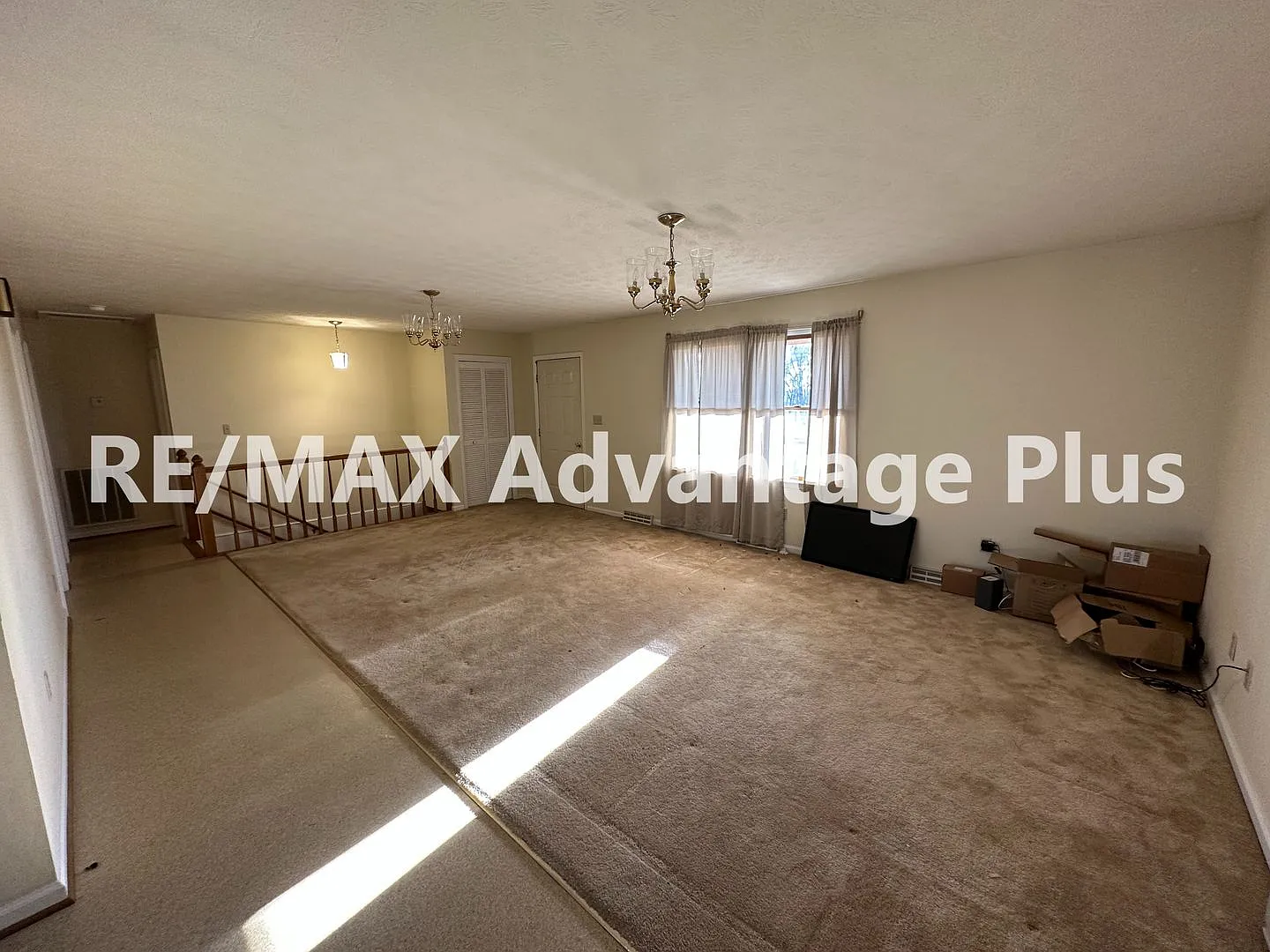 Well-Maintained 2-Bedroom Home with Attached Garage and Walkout Basement! — Photo 3