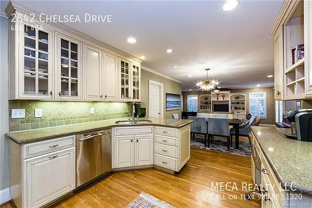 2842 Chelsea Dr — Photo 6