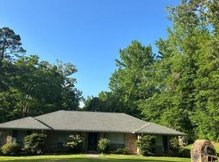 355 Lakewood Rd, Vicksburg, MS 39180