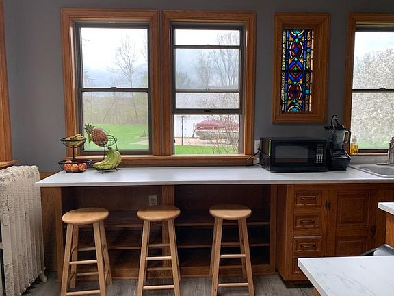 Eating area in kitchen