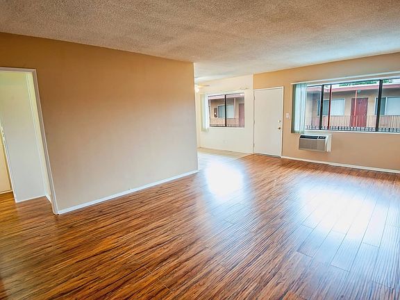 3rd image of 8145 Langdon Ave #208