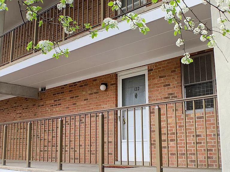 Indian Lookout Apartments — Photo 43