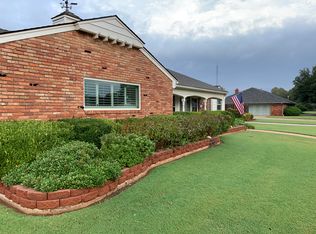 112 Sandra Rd, Clinton, OK 73601