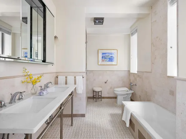 1200 Fifth Avenue image 11 of 17