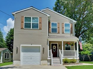 1636 Whittier Ave, Toms River, NJ 08753