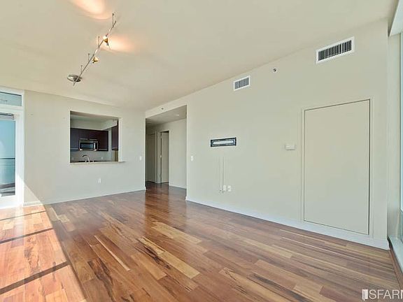 4th image of 425 1st St Unit 3802