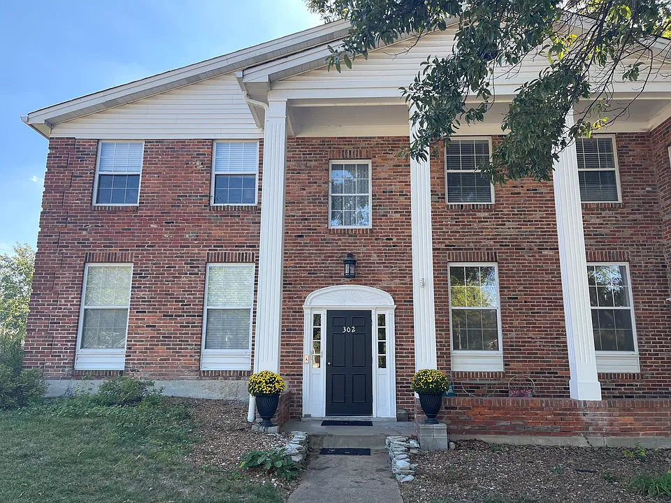 555 N Harrison Ave #1W