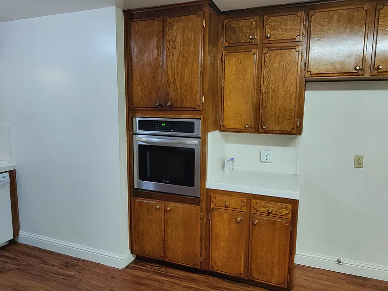 6345 N Spalding Ave — Photo 5