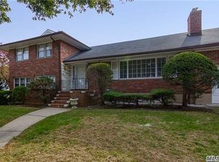 14938 33rd Ave, Flushing, NY 11354