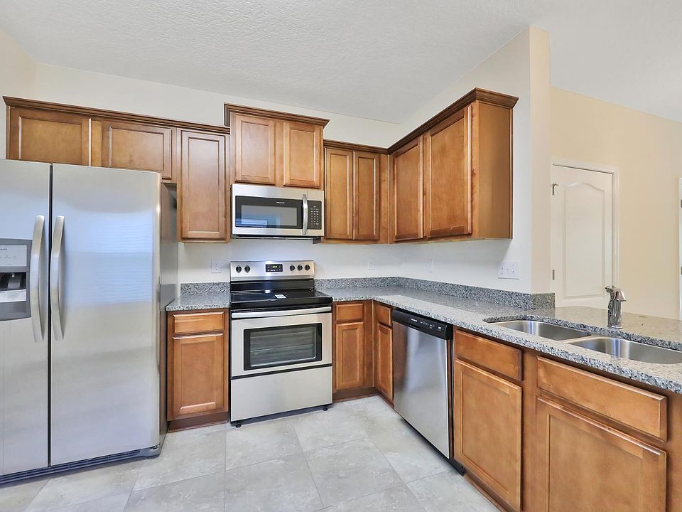 1st image of 646 Servia Dr
