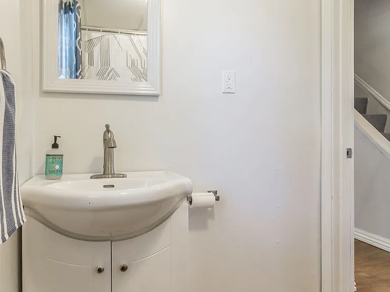 1324 W Sioux St — Photo 7