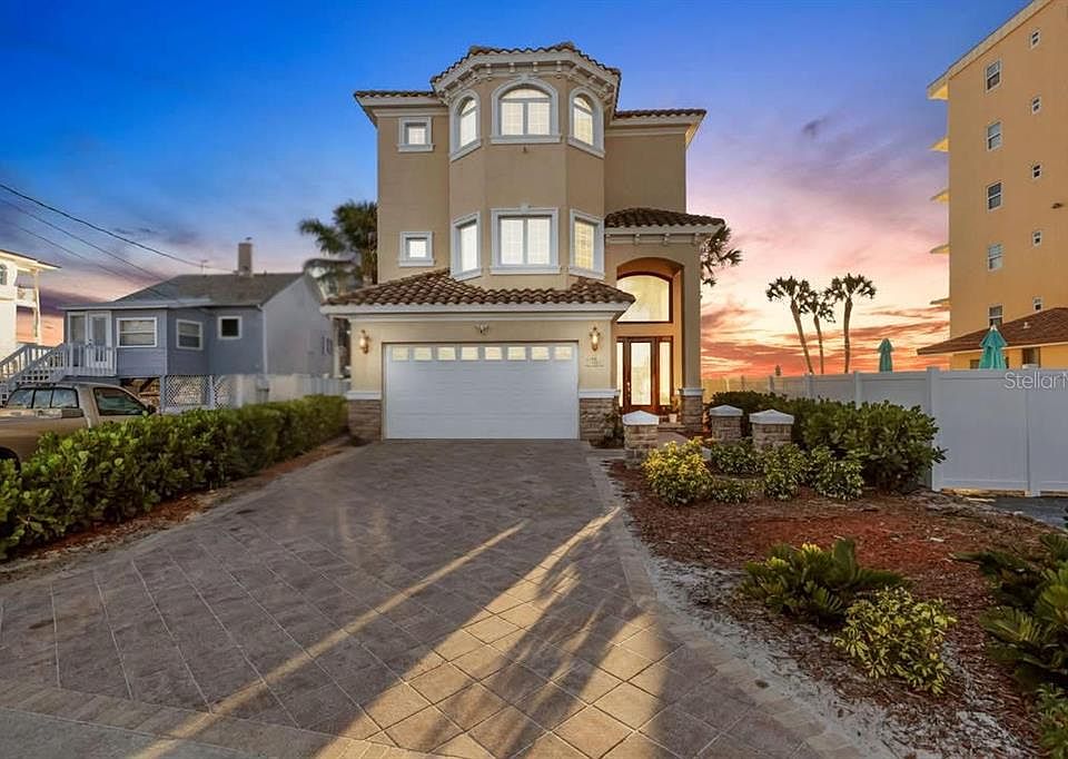 1st image of 13423 Gulf Ln