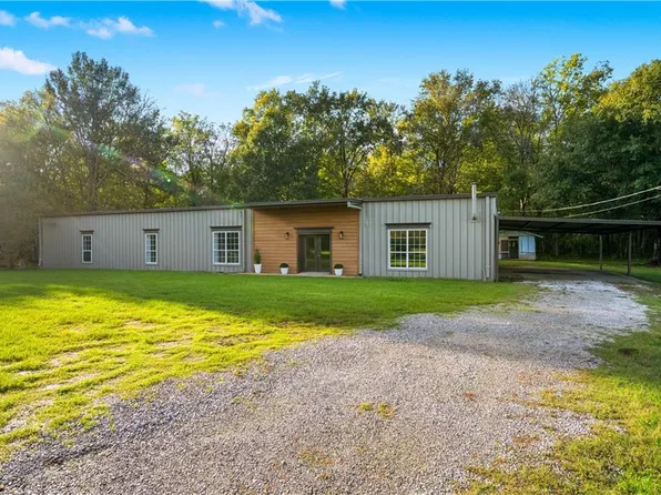 28 Tiger Lake Rd, Alexandria, LA 71302