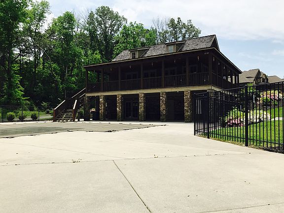 2nd image of 2428 Covered Bridge Blvd