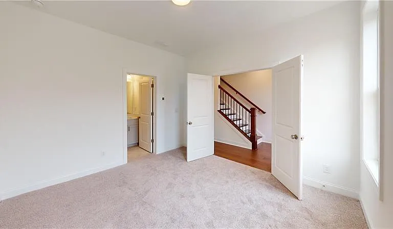141 Basil St — Photo 34