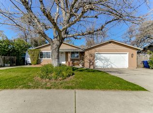 1120 Riviera Dr, Redding, CA 96001