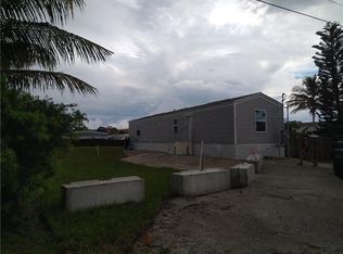 2725 SE Carroll St, Stuart, FL 34997