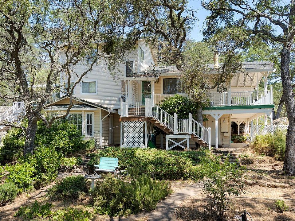 2nd image of 7420 Crystal Blvd