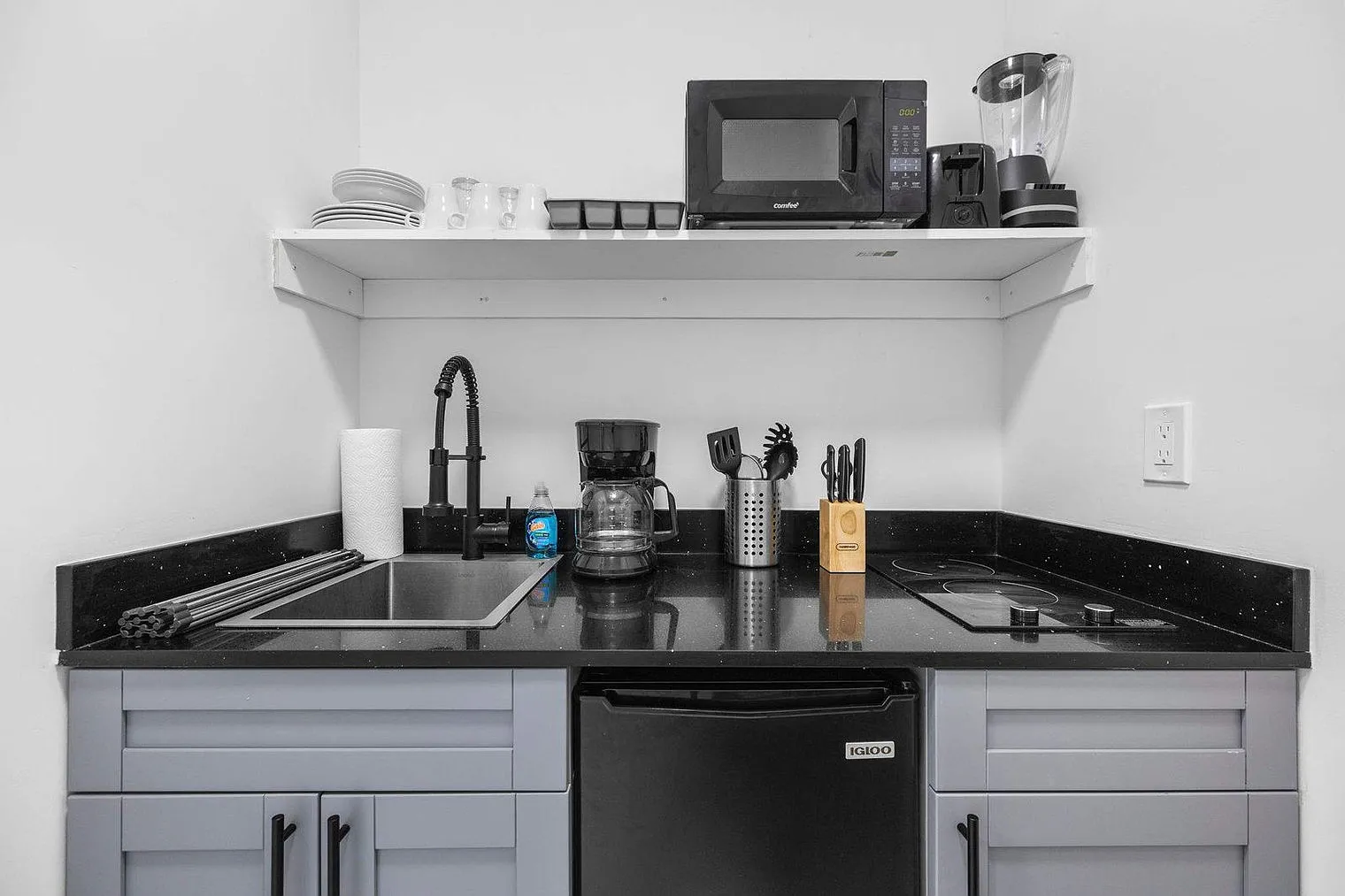 Studio, 1.0 bath, 645 sqft, $1,974 — Photo 3