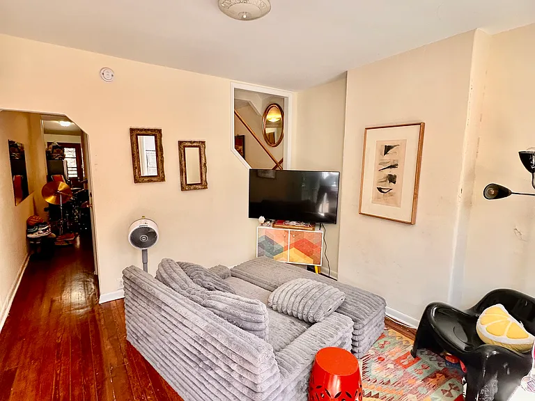 3315 Arnold St — Photo 3