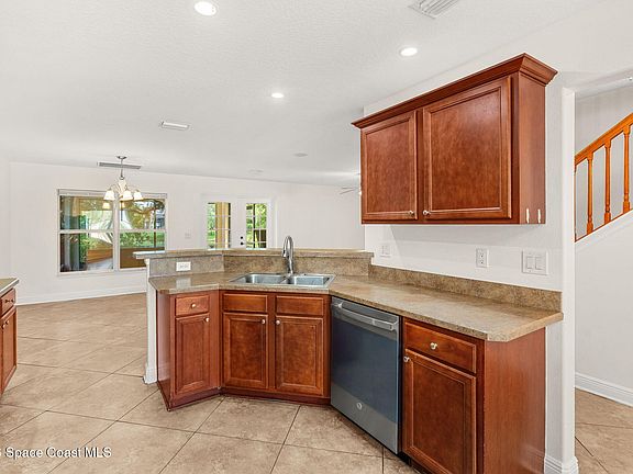 5th image of 1509 Oconner Ave