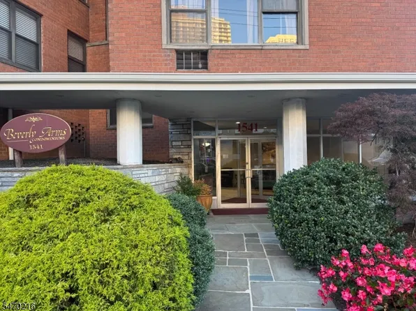 1541 Lemoine Ave #1E, Fort Lee Boro, NJ 07024