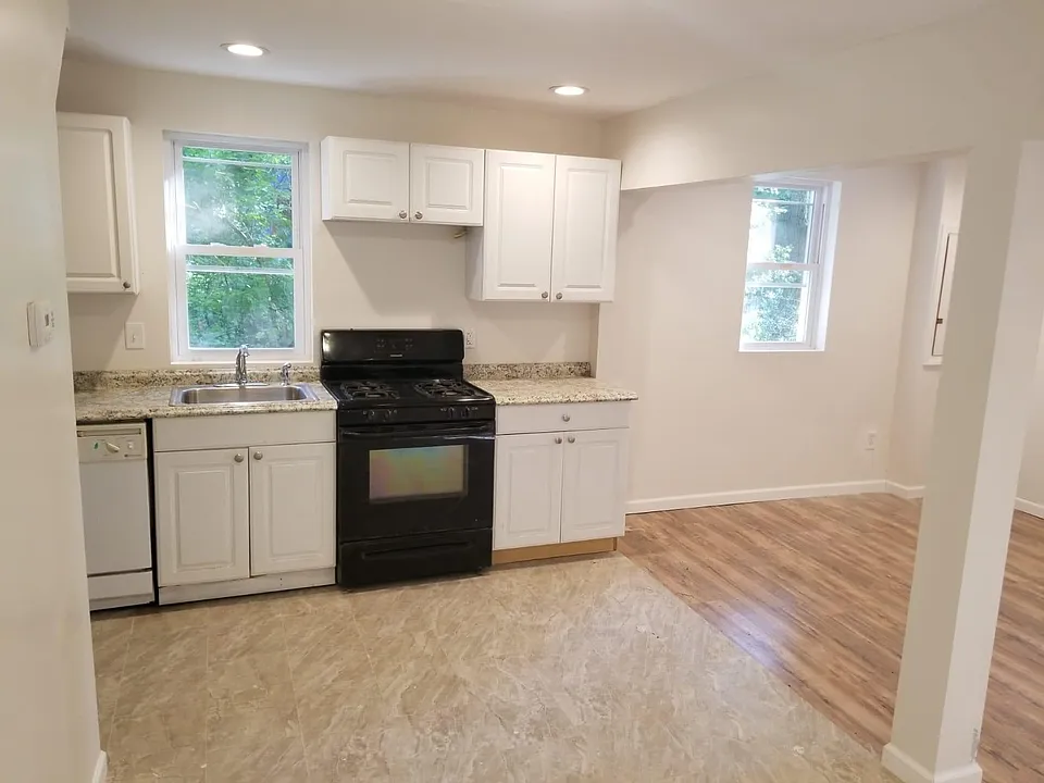18 Rancocas Ave
