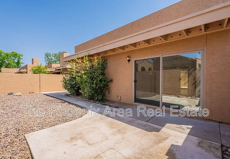 9128 E Gelding Dr — Photo 36