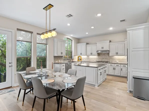 10700 Spiderling Ct, Austin, TX 78733