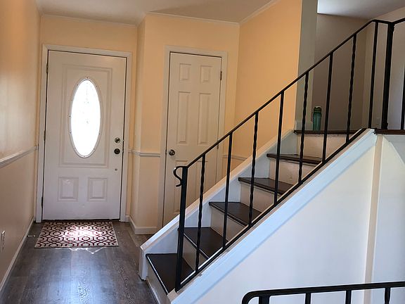 4th image of 958 Halesworth Dr