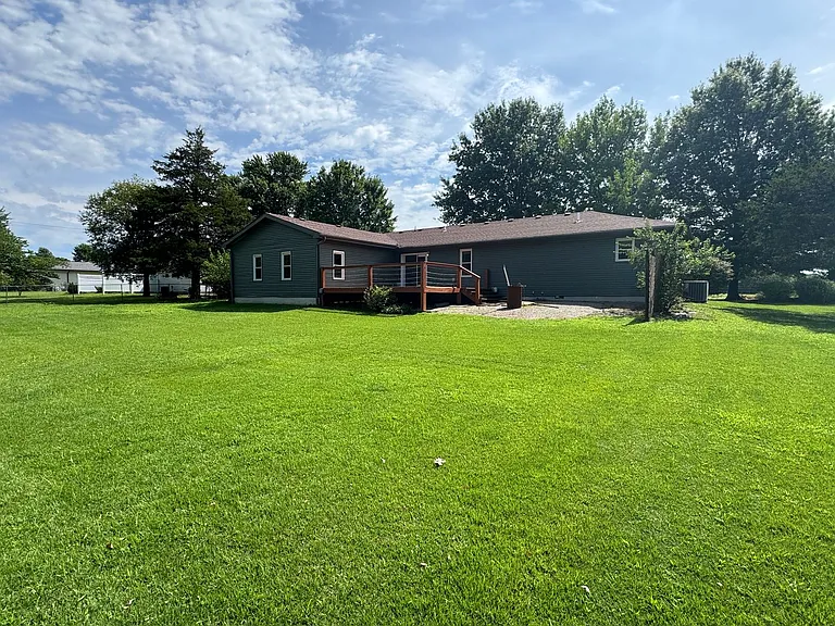 1701 Tower Rd — Photo 6