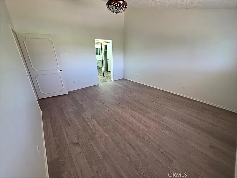 1528 Coolcrest Ave — Photo 16