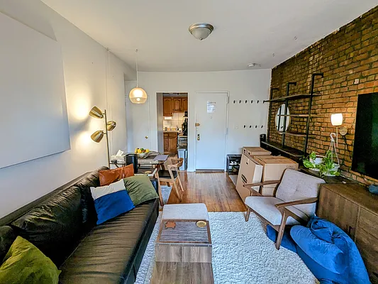 Rented by Guidance Realty Corp. | media 4
