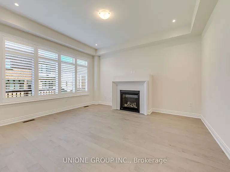 3440 Mosley Gate — Photo 5