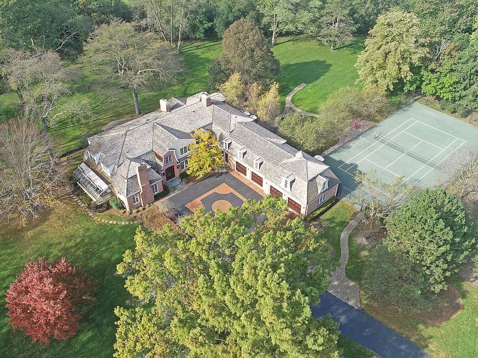 1st image of 1125 W Alderwood Ln