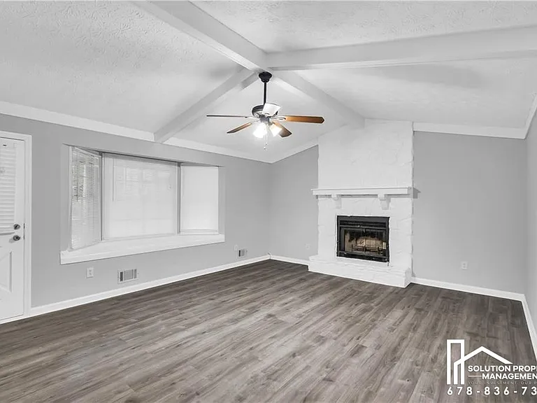 4899 Raven Way NE — Photo 3