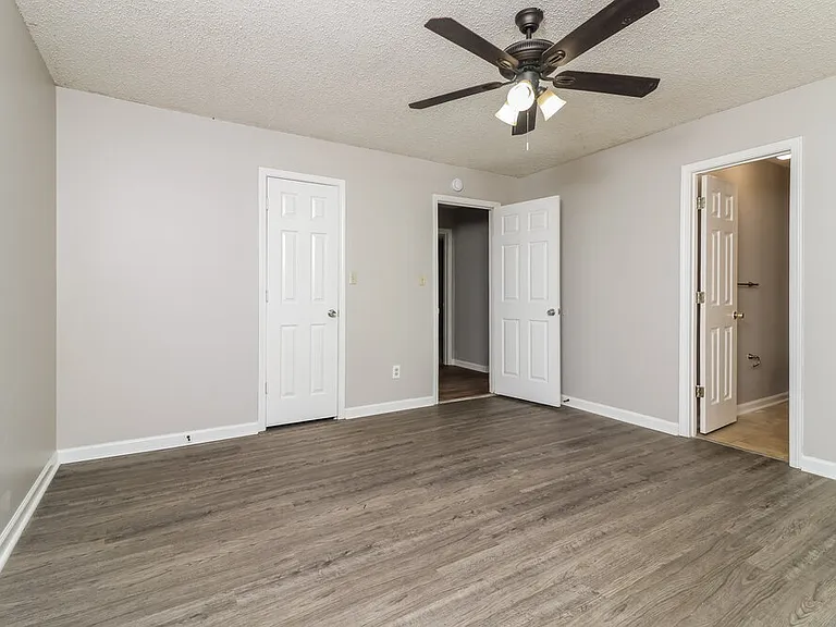 550 Austin Bridge Rd — Photo 14