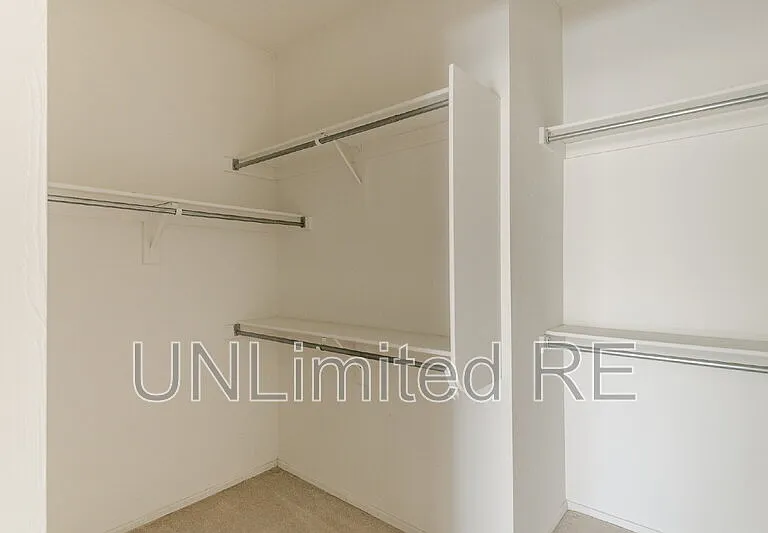 1865 W Wagon Wheel Rd — Photo 16